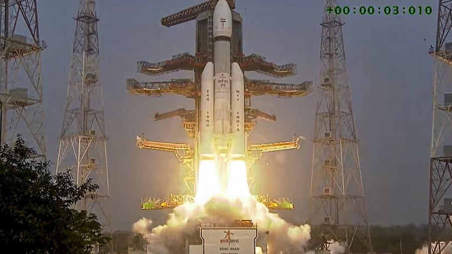 <div class="paragraphs"><p>In this screengrab from a video posted on Dec. 24, 2025, Indian Space Research Organisation (ISRO) launches the BlueBird Block-2 communication satellite of AST SpaceMobile, USA, onboard its launch vehicle LVM3-M6 from the Satish Dhawan Space Centre, Sriharikota, Andhra Pradesh.</p></div>
