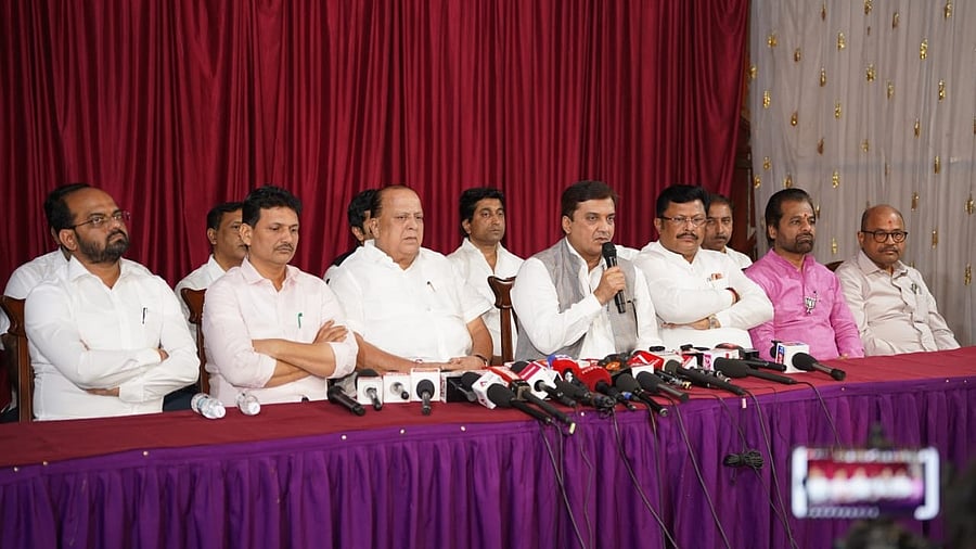 <div class="paragraphs"><p>Dhananjay Mahadik told reporters that the BJP has begun announcing candidates for the January 15 polls to 29 municipal corporations, but the lists do not include sons or daughters of sitting legislators, parliamentarians, or ministers.</p></div>