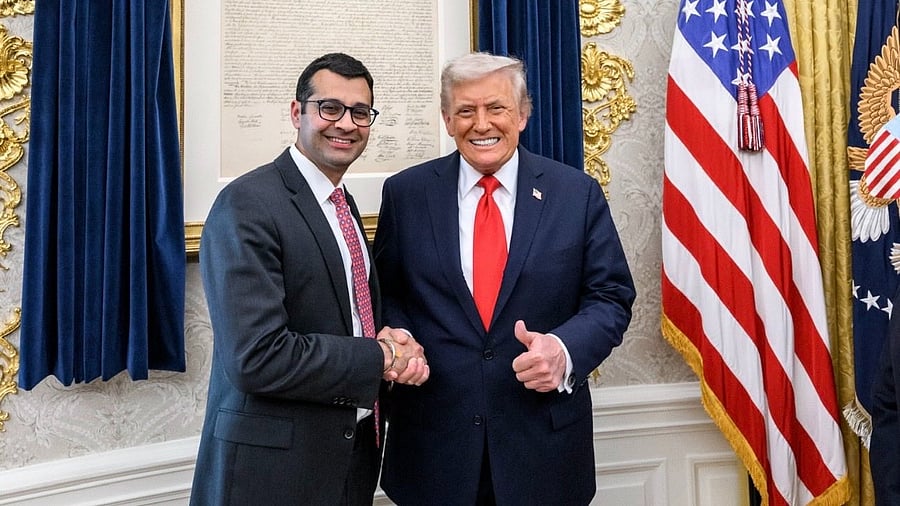 <div class="paragraphs"><p>Ricky Gill with US President Donald Trump</p></div>