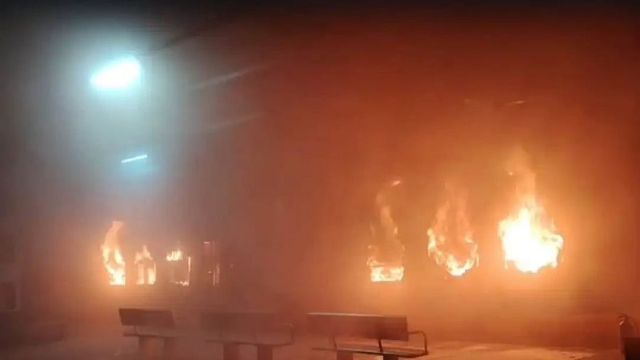 <div class="paragraphs"><p>The victim&nbsp;was trapped inside the&nbsp;AC coach, which went up in flames.</p></div>