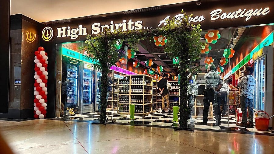 <div class="paragraphs"><p>Liquor worth Rs 125.6 cr was sold on New Year's Eve in Kerala.&nbsp;<br></p></div>