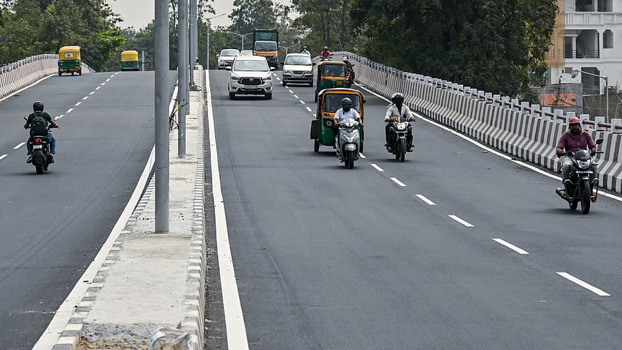 <div class="paragraphs"><p>The Hosakerehalli flyover, near PES university that opened on November 12 2025 after its construction began in August 2020 with an initial deadline of 15 months, was meant to relieve the traffic congestion but has failed to deliver the anticipated relief. </p></div>