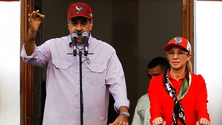 <div class="paragraphs"><p>Venezuelan President Nicolas Maduro besides his wife Cilia Flores.</p></div>