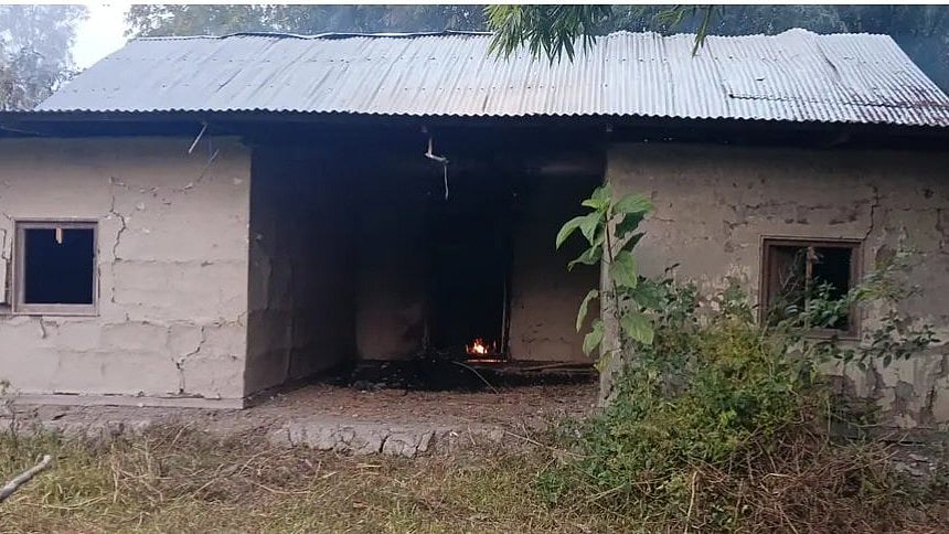 <div class="paragraphs"><p>IED explosion in Manipur's Bishnupur.</p></div>