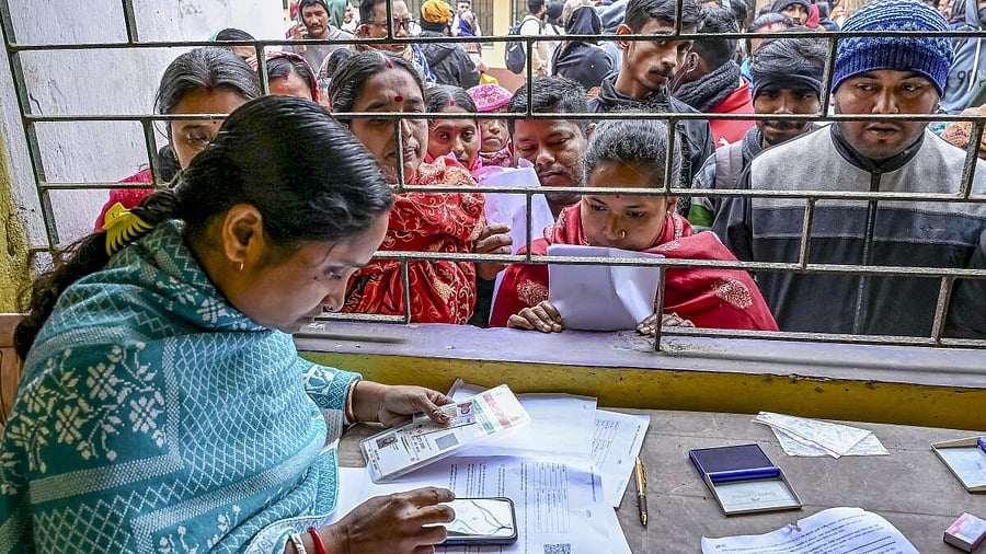 <div class="paragraphs"><p>SIR hearings in West Bengal</p></div>