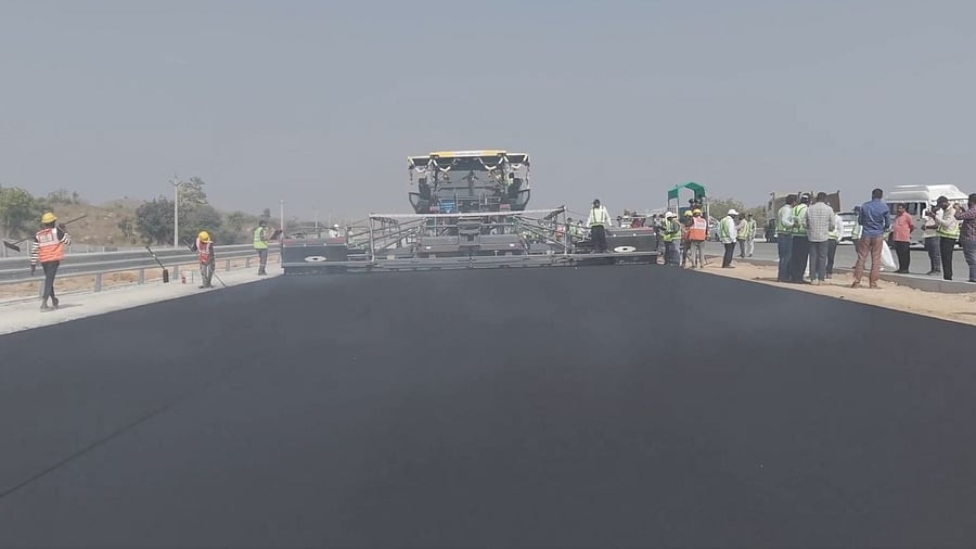 <div class="paragraphs"><p>The milestone on Bengaluru-Vijayawada expressway was reached by the private firm Rajpath Infracon Private Ltd.</p></div>