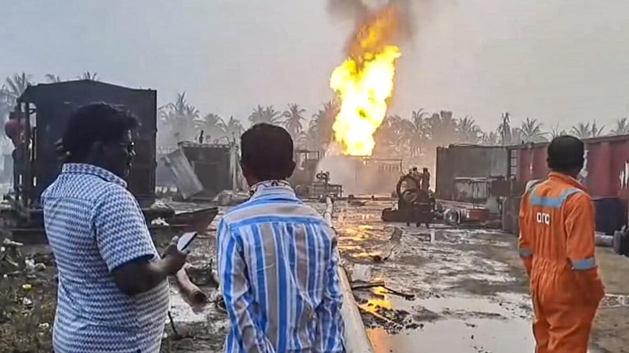 <div class="paragraphs"><p>Smoke and flames billow out after a gas leak at an ONGC sparked an inferno, leading to the evacuation of around 600 people from three villages within a four-km radius, in Konaseema, Andhra Pradesh, Tuesday.</p></div>