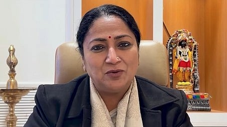 Delhi's WhatsApp Governance Project Trial Set for Next Month