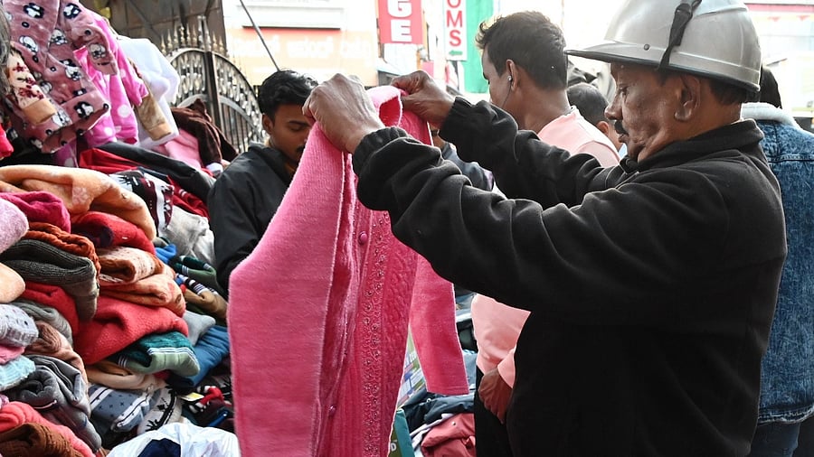 <div class="paragraphs"><p>The winter chill drives shoppers in Bengaluru to stock up on sweaters and shawls. </p></div>