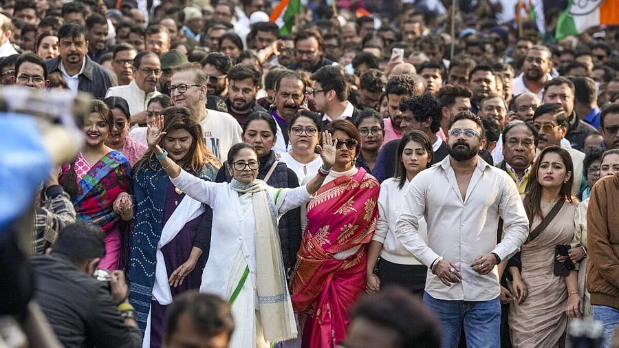 <div class="paragraphs"><p>West Bengal Chief Minister and Trinamool Congress (TMC) chief Mamata Banerjee leads a protest march accompanied by party leaders including June Maliah and others against the Enforcement Directorate’s searches linked to political consultancy firm I-PAC, in Kolkata.</p></div>
