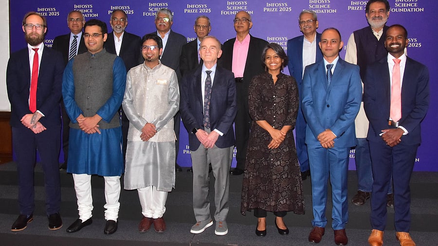<div class="paragraphs"><p>Nobel laureate Prof Randy Schekman (centre) with Infosys Prize 2025 winners (front row) and Infosys Science Foundation trustees (back row) in Bengaluru on Saturday.</p></div>