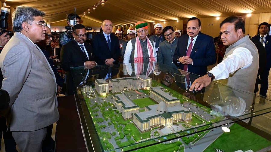 <div class="paragraphs"><p>Assam CM Himanta Biswa Sarma said the arguments by lawyers has no basis as the transportation time between the present High Court and the new campus would be between 20 to 30 minutes after the new bridge being constructed connecting the city with North Guwahati is opened next month.</p></div>