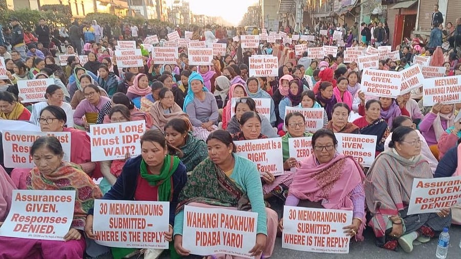 <div class="paragraphs"><p>Displaced Meiteis and COCOMI members during a protest in Imphal on Monday.  </p></div>