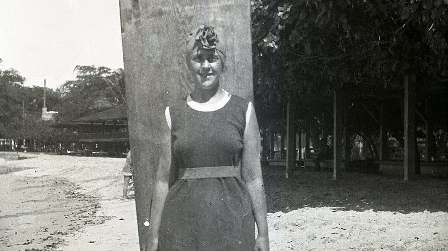 <div class="paragraphs"><p>Agatha Christie.</p></div>