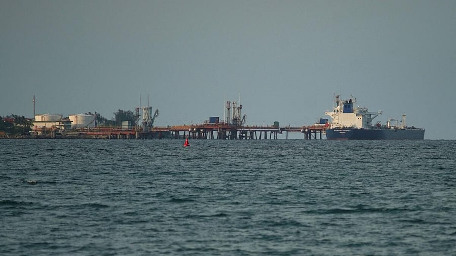 <div class="paragraphs"><p>FILE PHOTO: A tanker carrying Russian fuel oil. Credit: Reuters</p></div>