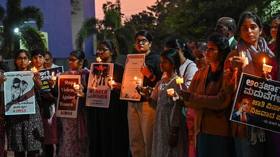 <div class="paragraphs"><p>A coalition of organisations gathers to condemn the recent honour killing that took place in Hubballi, followed by a candle‑light vigil at Freedom Park, Bengaluru on Friday, December 26, 2025.</p></div>
