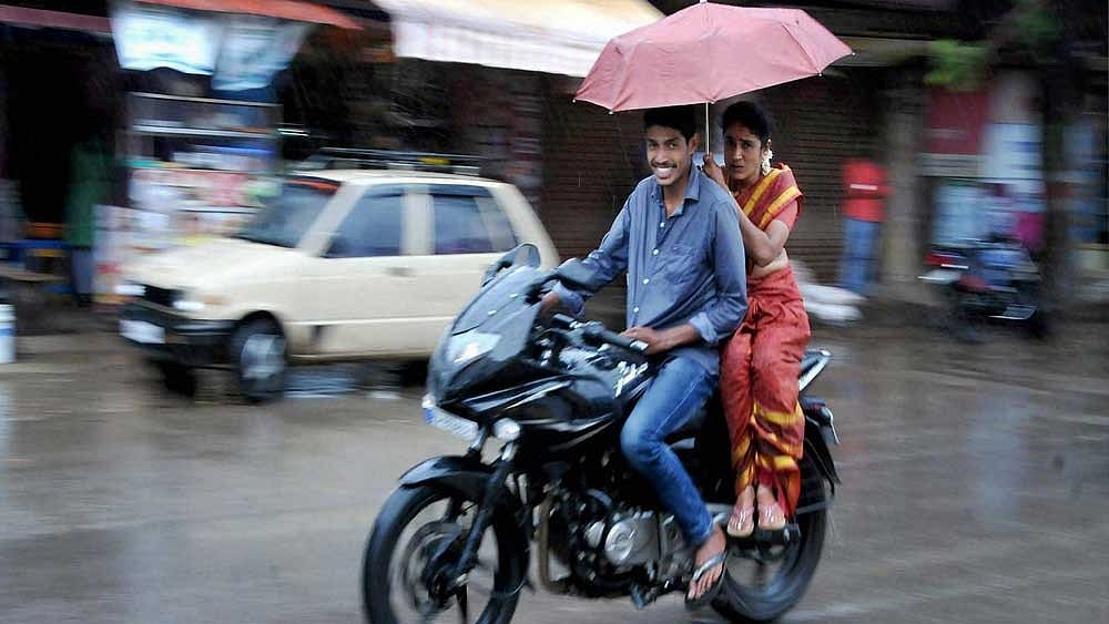 Biker Wields Dagger in Whitefield Road Rage, Threatens Couple in Bengaluru