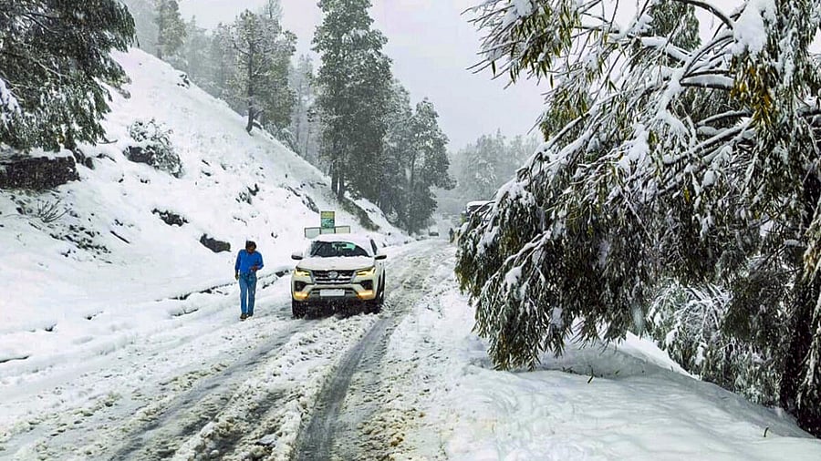 <div class="paragraphs"><p>Image of a&nbsp;road is covered with fresh snowfall in Himachal Pradesh for representational purposes.&nbsp;</p></div>
