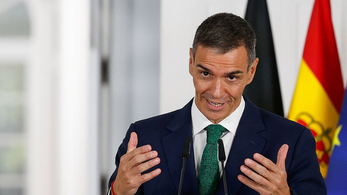 Sanchez Warns US Invasion of Greenland Would Delight Putin, Undermine NATO