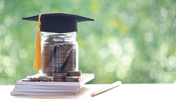 Karnataka's 1.6 Lakh BC Minority Students Await Scholarships in Distress