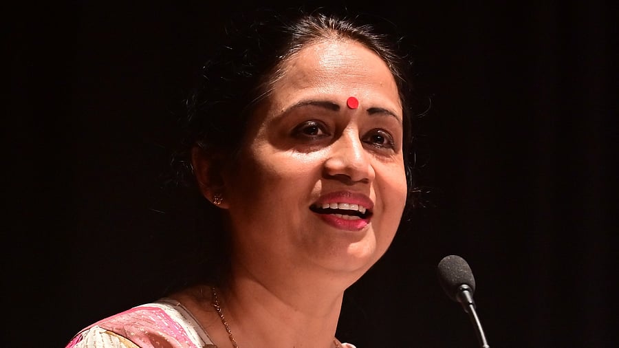 <div class="paragraphs"><p>Shalini Rajaneesh</p></div>