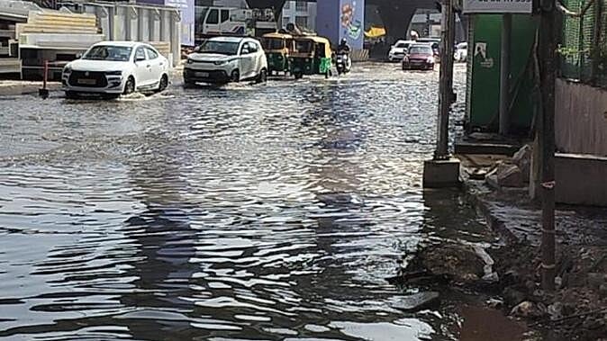 <div class="paragraphs"><p>Sewage has been flowing back into homes in KAS Officers’ Colony and Bank Officers’ Colony&nbsp;in BTM Layout 2nd Stage for a year now, residents say.&nbsp;</p></div>