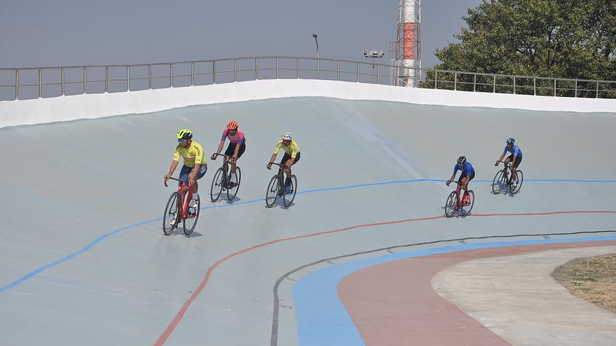 Cyclists practising at the velodrome in Vijayapura. Photo/Sanjeev Akki