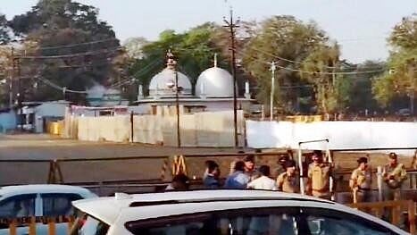 <div class="paragraphs"><p>Bhojshala-Kamal Maula Mosque complex</p></div>