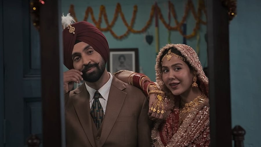 <div class="paragraphs"><p>Diljit Dosanjh and Sonam Bajwa in <em>Border 2</em>.</p></div>