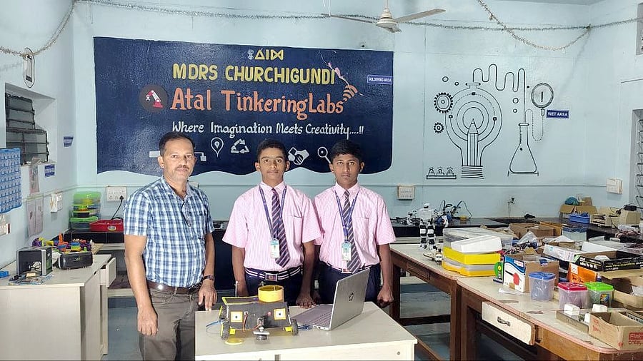 Class 10 students of Morarji Desai Residential School of Churchigudi M S Yashavath and Shankar have prepared a ‘multi-purpose agricultural equipment machine’ in which 12 agricultural equipment, including sowing machines, pesticide spraying, drip irrigation and other equipment, have been installed in a single machine.