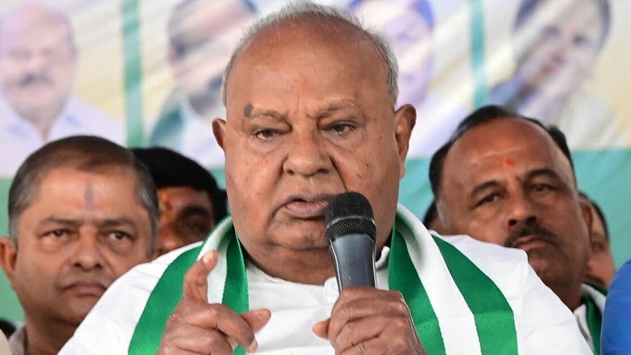 <div class="paragraphs"><p>HD Deve Gowda.</p></div>