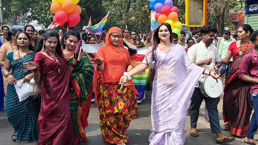 <div class="paragraphs"><p>Transgenders under the banner of Sexual Minorities District Unit.</p></div>