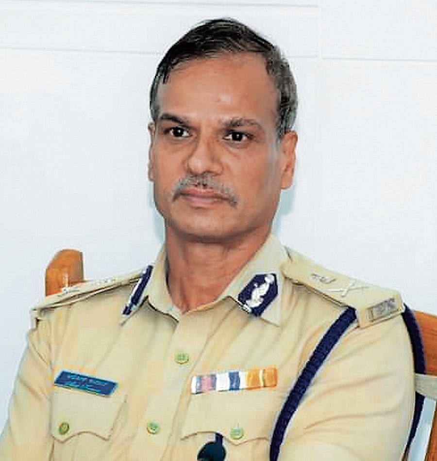 <div class="paragraphs"><p>Director General of Police (Prisons and Correctional Services) Alok Kumar</p></div>