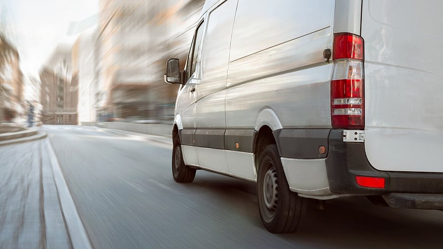 <div class="paragraphs"><p>Representative image showing a van</p></div>