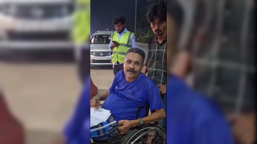 <div class="paragraphs"><p>Commando Shyamraj of the 21 Para Special Forces</p></div>