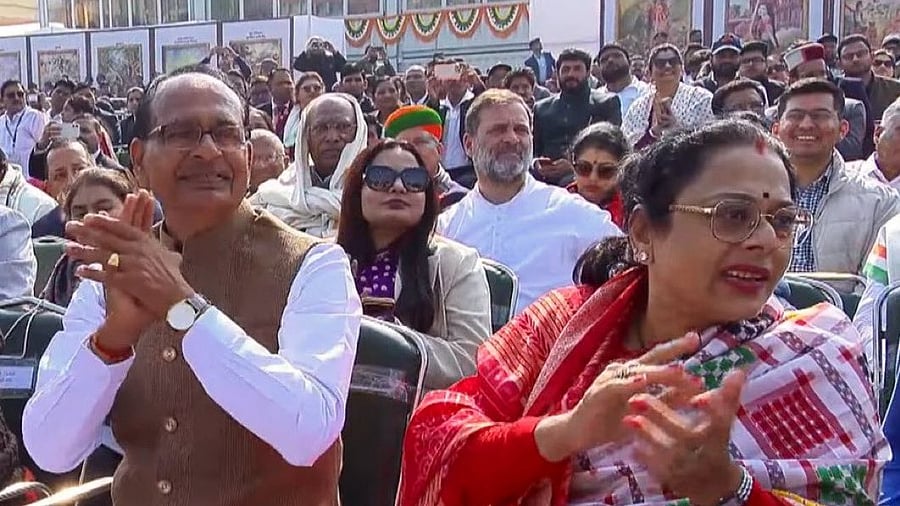 <div class="paragraphs"><p>Mallikarjun Kharge and Rahul Gandhi were seated in the third row at the VIP enclosure.</p></div>