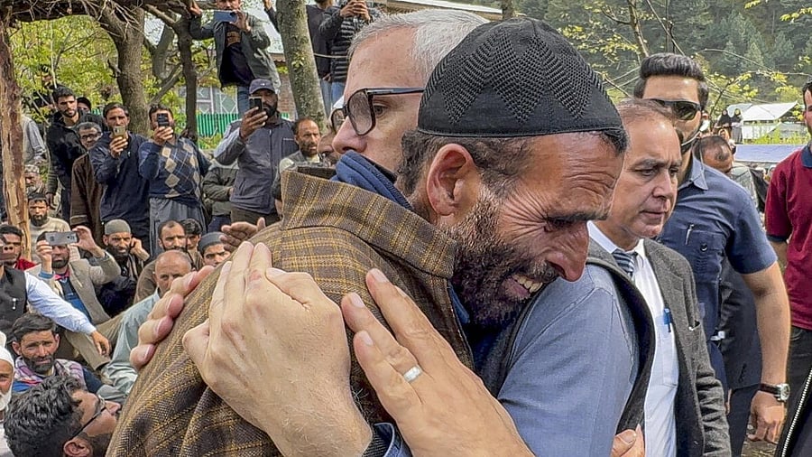 <div class="paragraphs"><p>Father of Adil Hussain Shah was seen with&nbsp;Jammu and Kashmir Chief Minister Omar Abdullah. (Image for representational purpose.)</p></div>