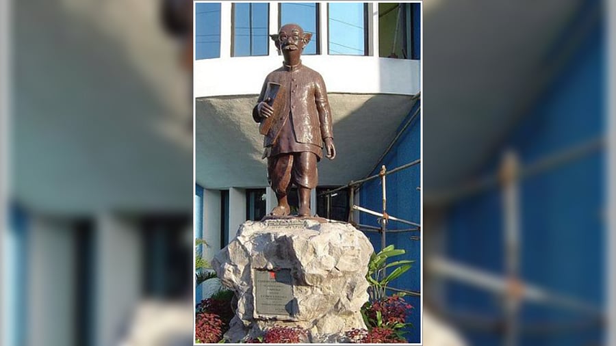 <div class="paragraphs"><p>The Common Man</p></div>