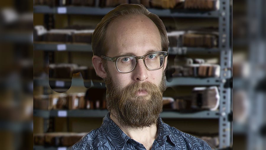 <div class="paragraphs"><p>Andrew Ollett</p></div>