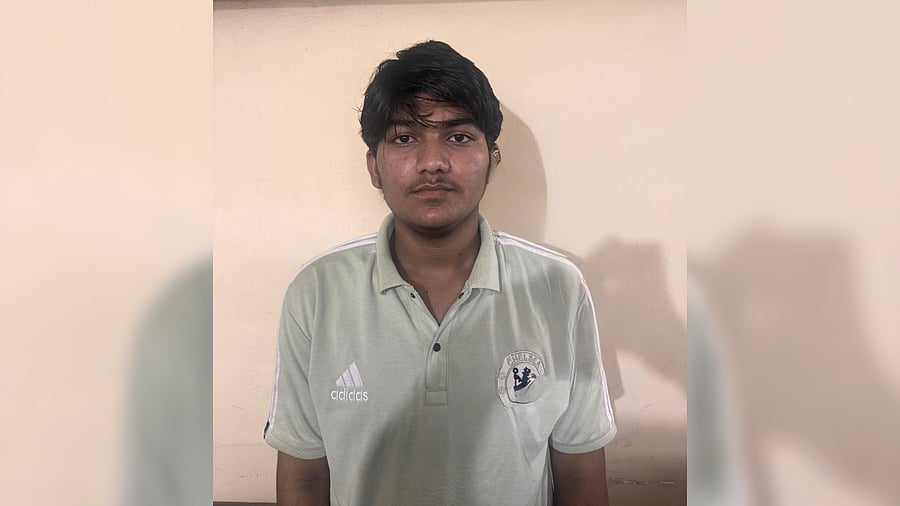 <div class="paragraphs"><p>Faizan Shaikh was arrested from Charpul in Navsari district of Gujarat.</p></div>