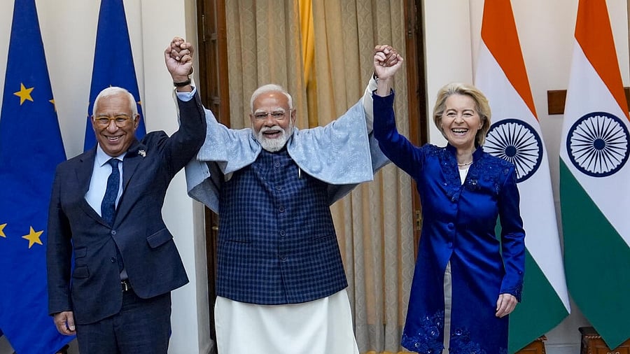 <div class="paragraphs"><p>Prime Minister Narendra Modi with European Council President Antonio Costa, left, and European Commission President Ursula von der Leyen, right, during their meeting at the Hyderabad House, in New Delhi, Tuesday, Jan. 27, 2026. </p></div>