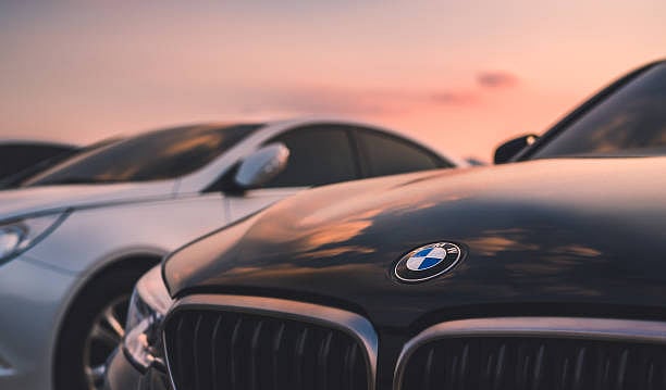 India to Cut Import Duties on Premium EU Cars to 30%, Boosting Luxury Auto Market