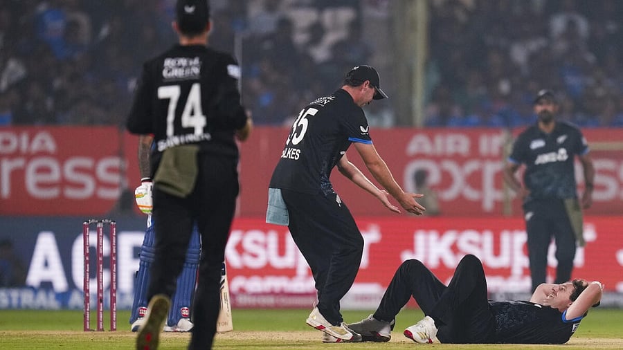 <div class="paragraphs"><p>New Zealand's Matt Henry lies on the ground after an attempt to catch out India’s captain Suryakumar Yadav during the fourth T20I cricket match between India and New Zealand.</p></div>