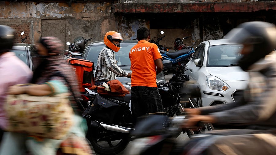 <div class="paragraphs"><p>A representative image of gig workers.</p></div>