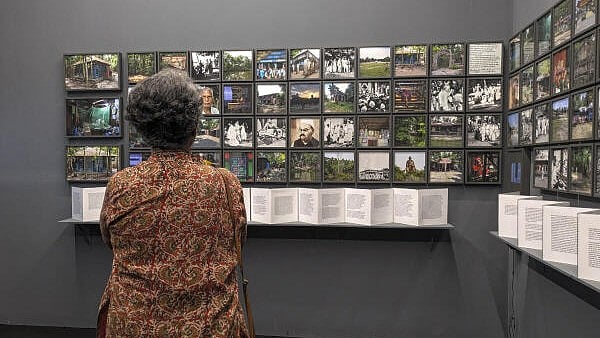 Exhibition Chronicles Gandhi's Final Walk Through Riot-Torn India