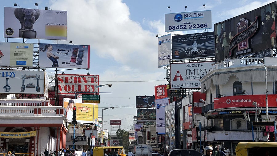 <div class="paragraphs"><p>Unregulated usage of hoardings and banners could pose a danger to motorists, activists say. </p></div>