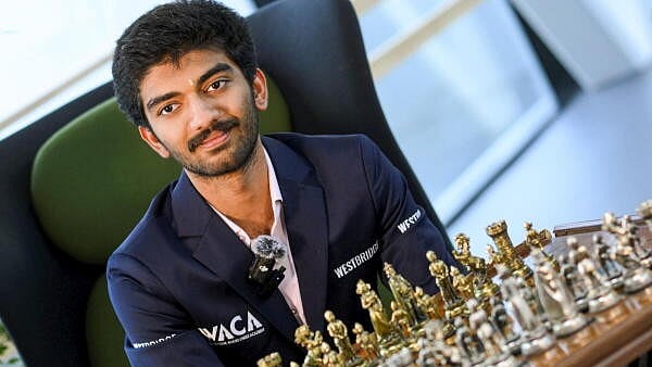 <div class="paragraphs"><p>World Chess Champion D Gukes</p></div>