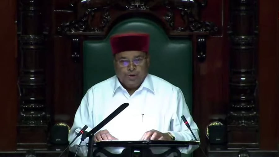 <div class="paragraphs"><p>Governor Thaawarchand Gehlot</p></div>