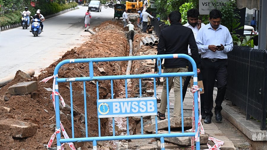 <div class="paragraphs"><p>Representative image of a site where where water board works are undertaken</p></div>