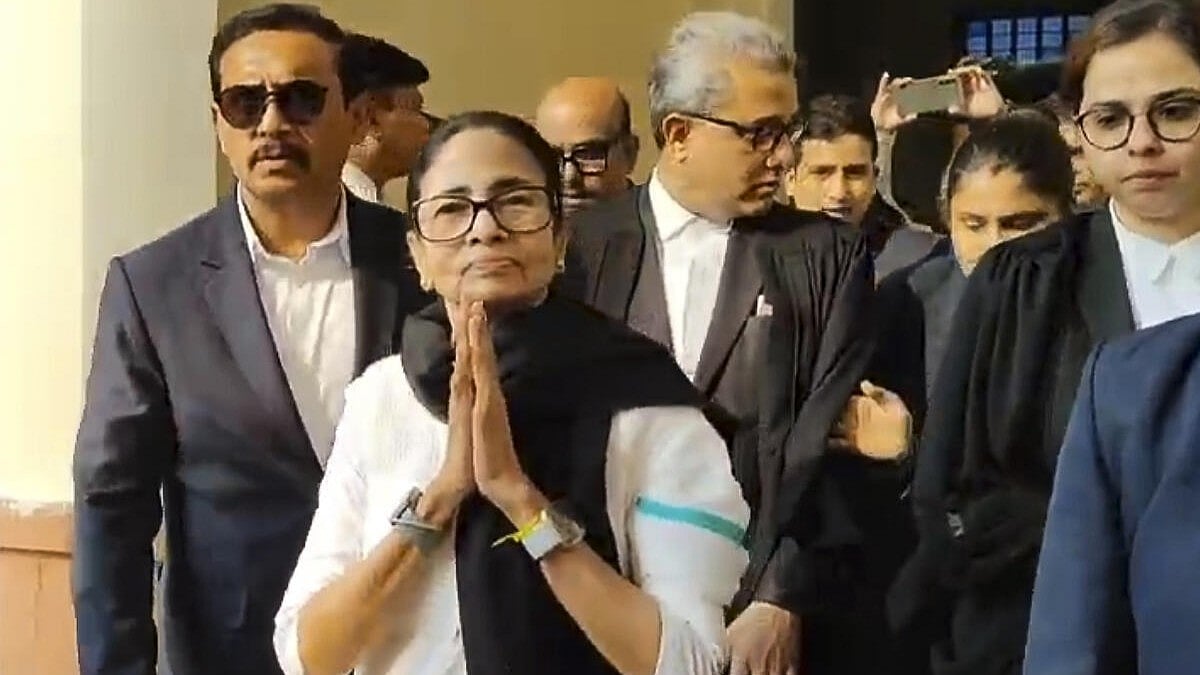 West Bengal CM Mamata Banerjee Presents Case in Supreme Court Over Electoral Roll Revision